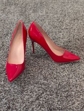 Elisabet Tang Red Pointed-Toe Stiletto Pumps